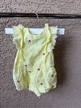 Chloé Pale Yellow Infant Dress with Subtle Embroidery